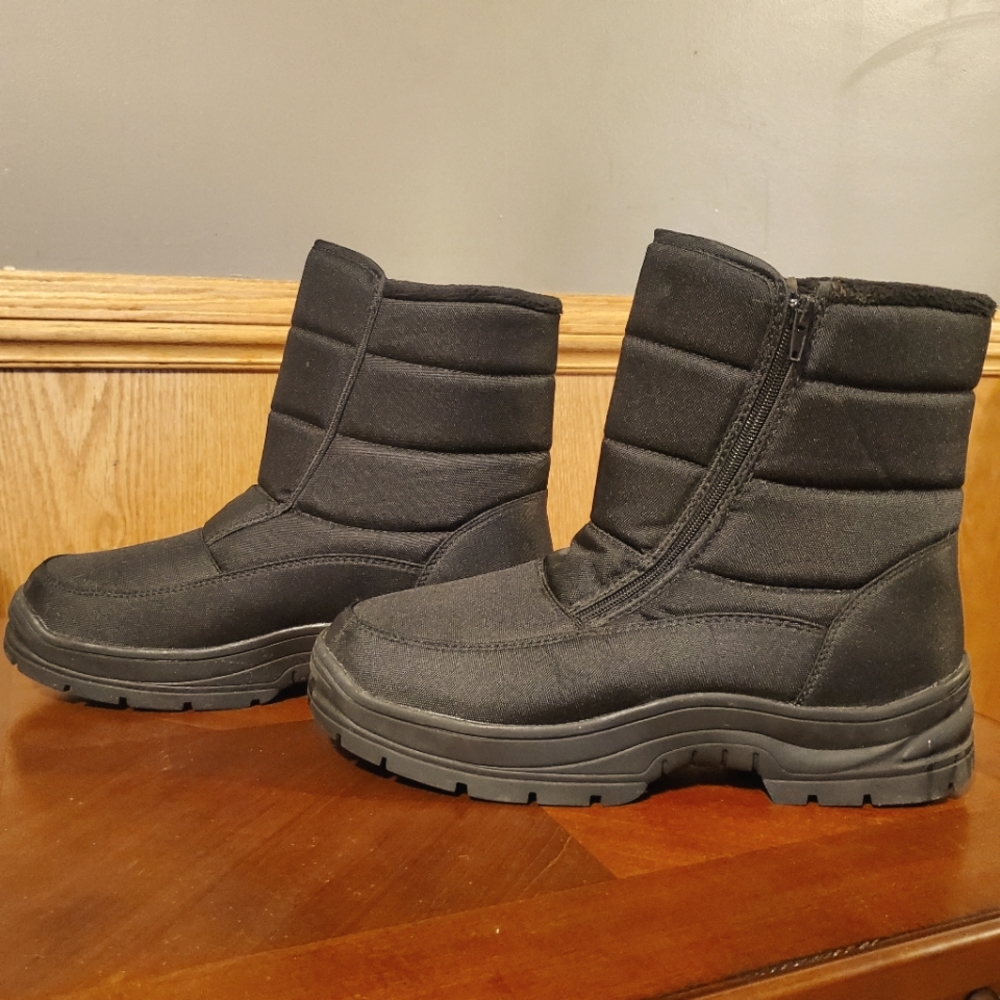 3M Thinsulate size 12 men's boots